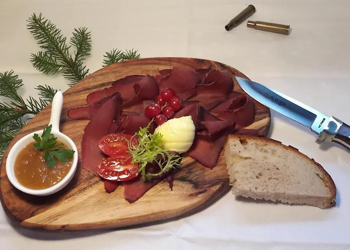 Landgasthof Heldenberg Inn *