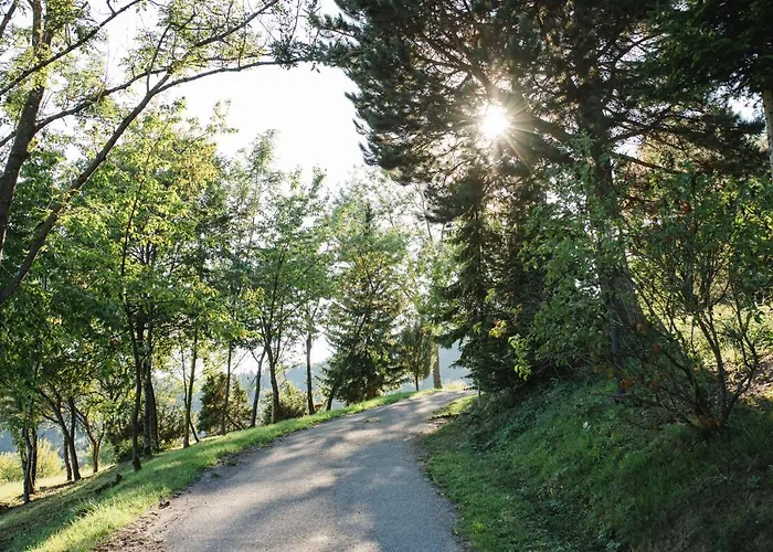Landgasthof Heldenberg Inn