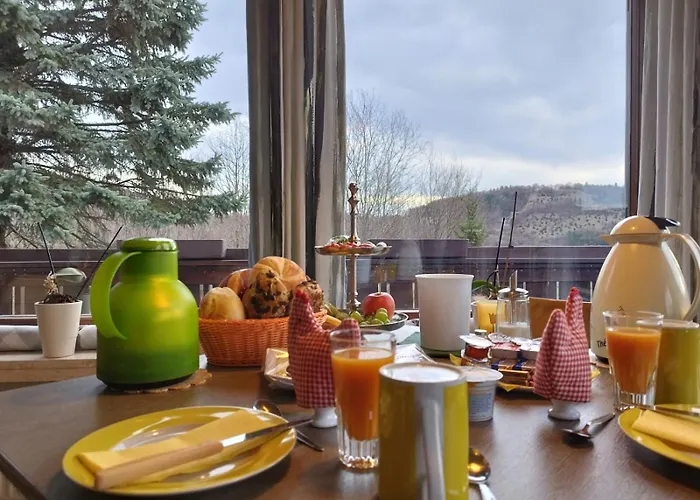 Landgasthof Heldenberg Inn